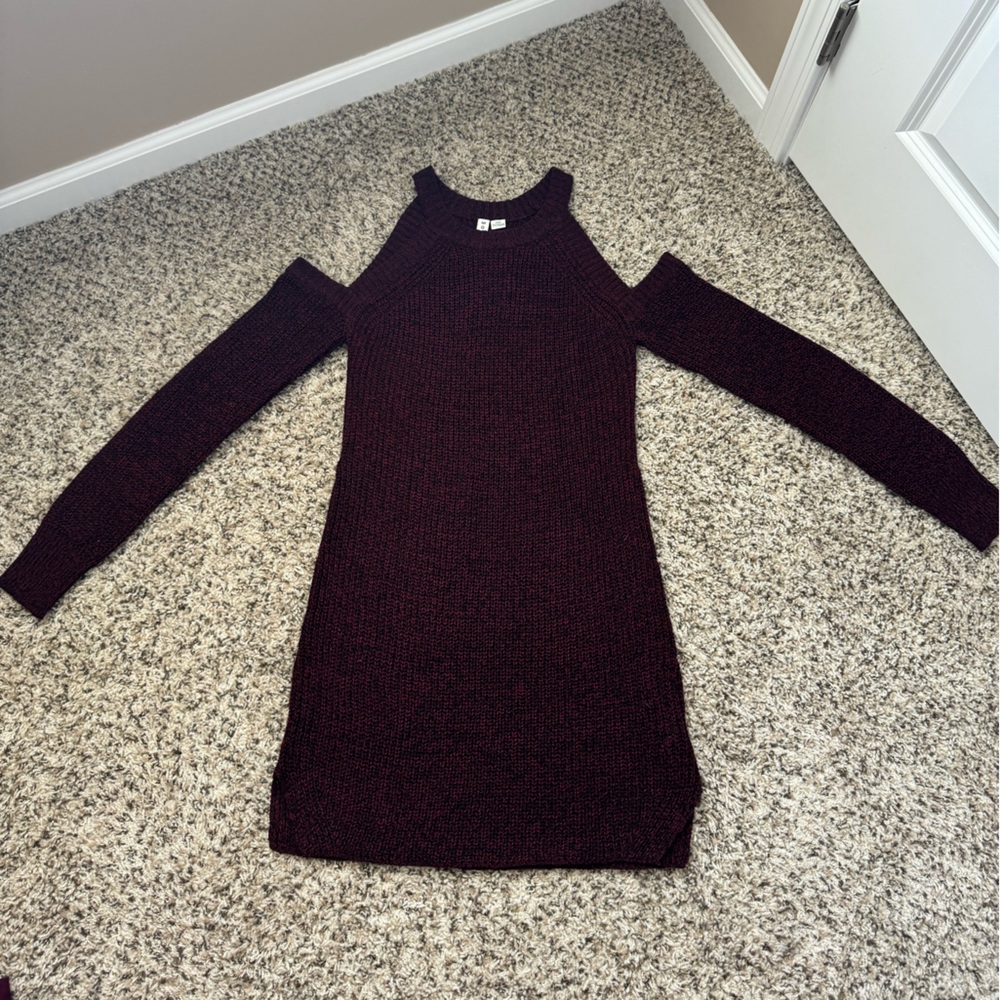 Sweater dress with cut outs